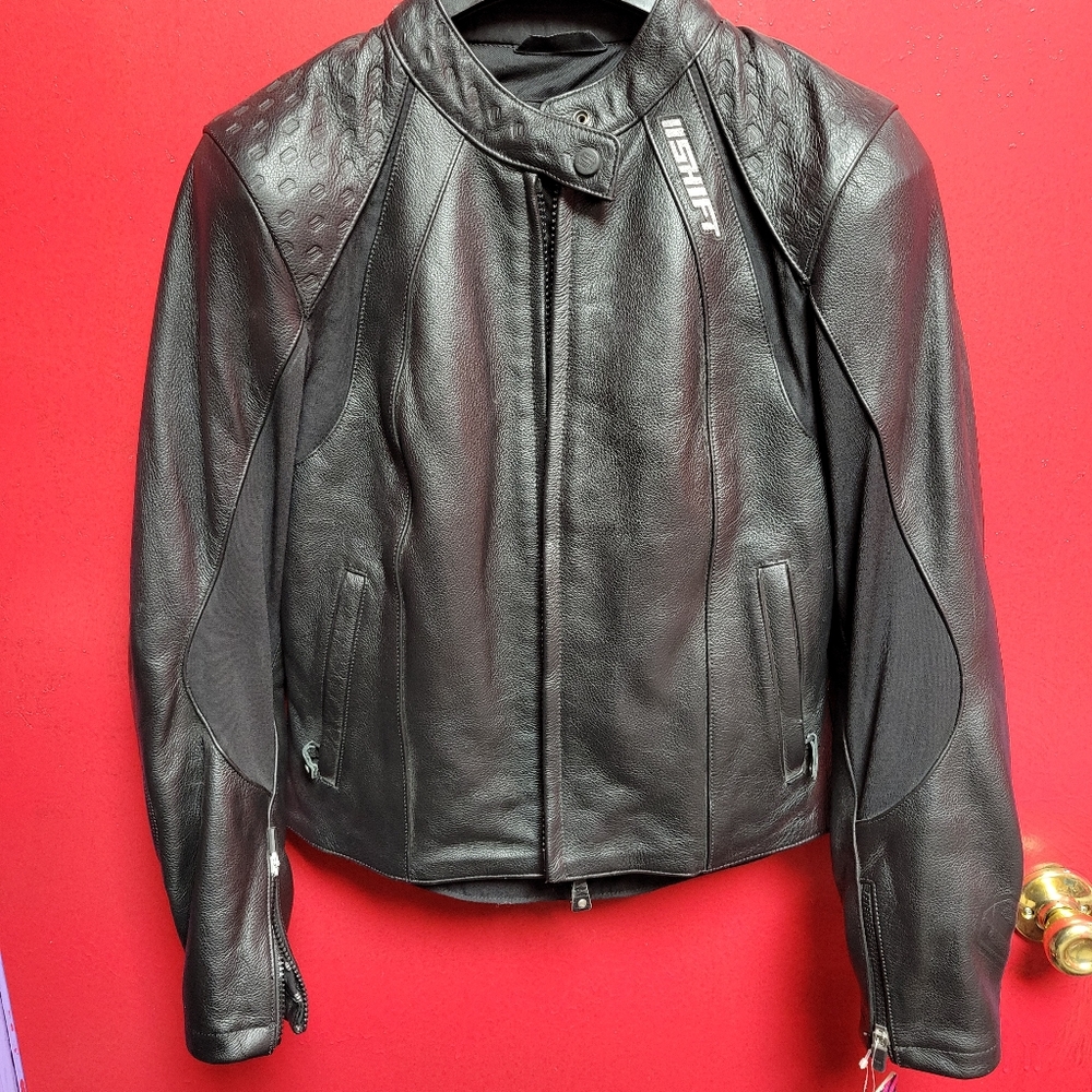 womens shift med size motorcycle leather jacket.